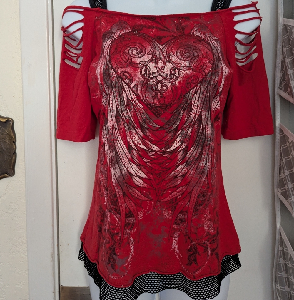 Red Women's Cold-Shoulder Graphic Top